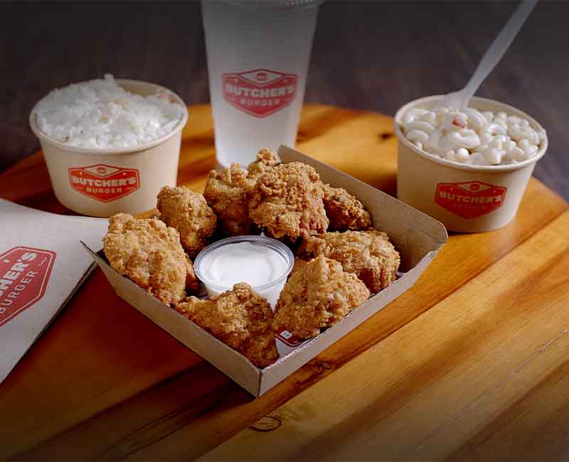 Crispy chicken with dipping sauce